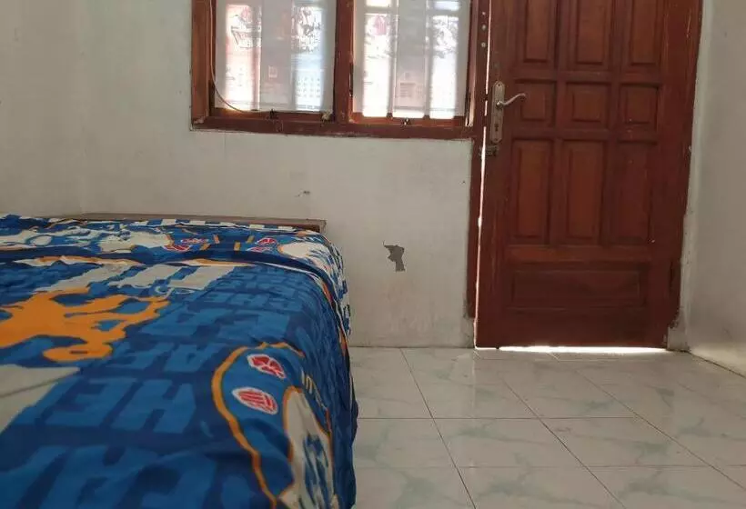 Hotel Spot On 92620 Syfa Kost