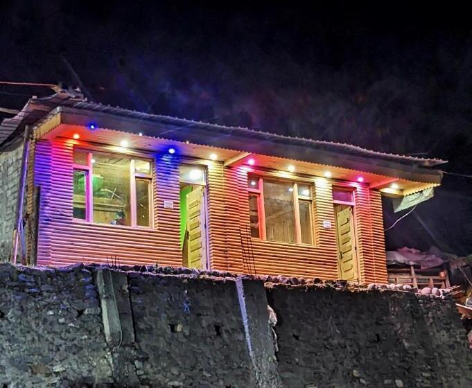 פנסיון Golden Heritage Dharali