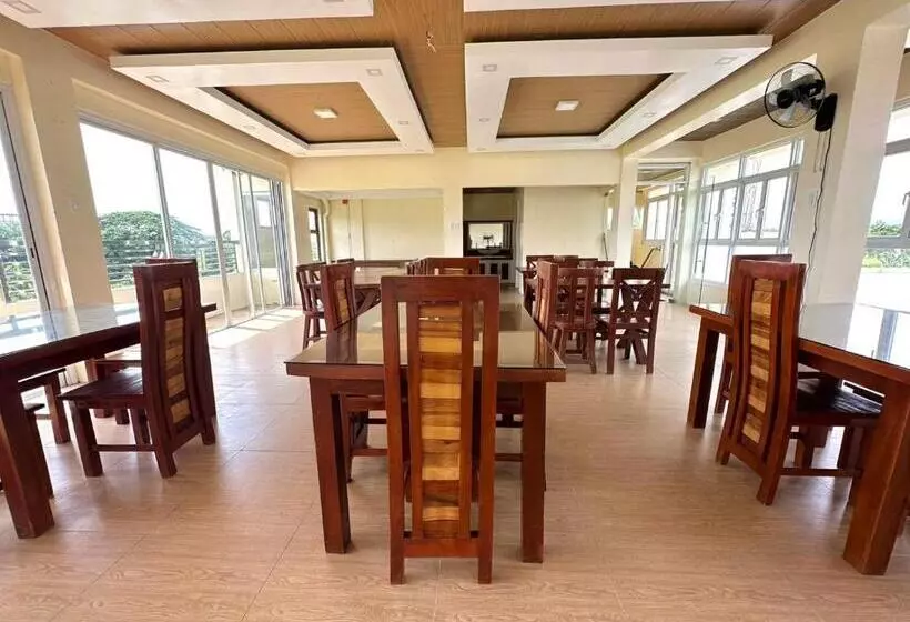Villa Baldeo Resort