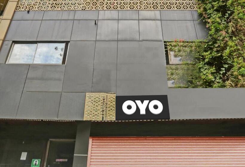 Collection O 81384 Hotel Silver