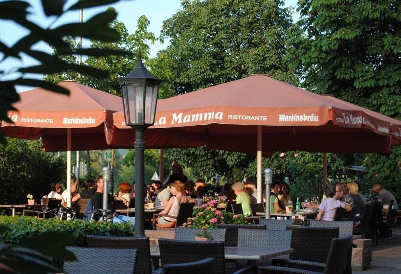 酒店 Bronnbacher Hof