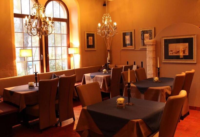 酒店 Bronnbacher Hof