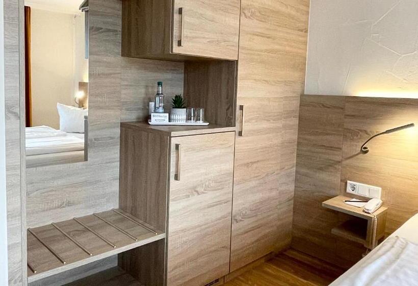 酒店 Bronnbacher Hof