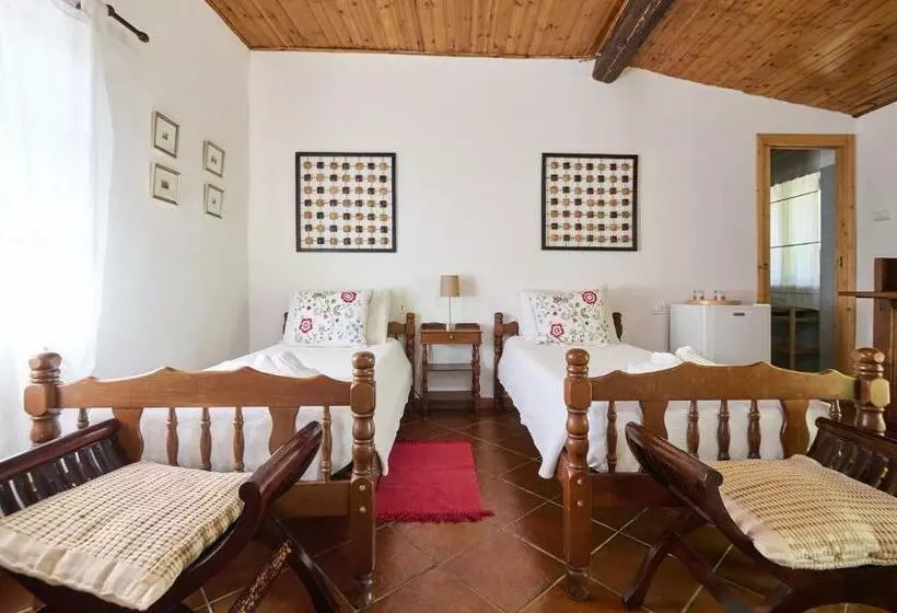 Hotelli Podere Scoldasu   Diana