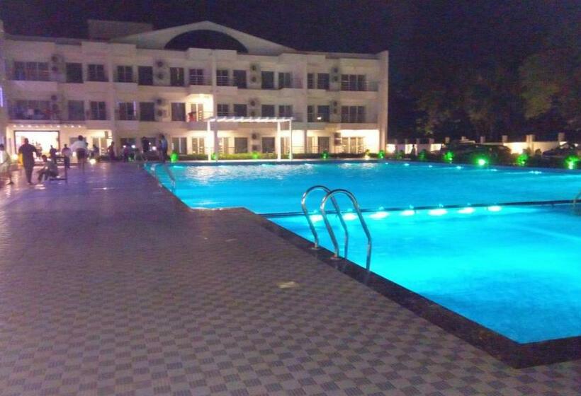 Hotel Royal Gitanjali Resort