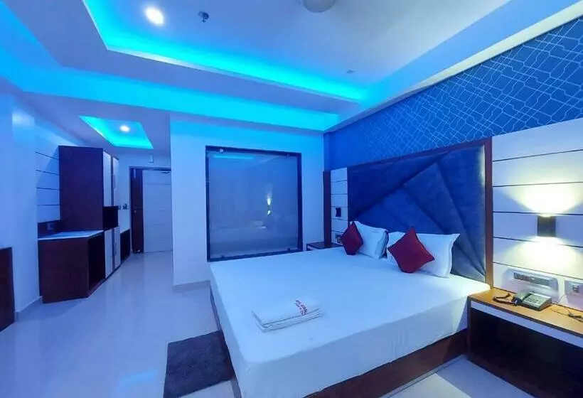 ホテル Royal Gitanjali Resort