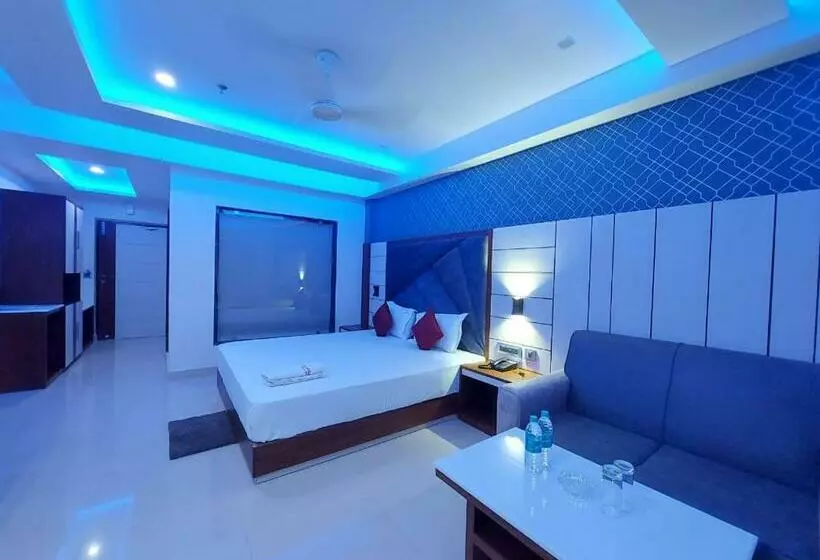 ホテル Royal Gitanjali Resort