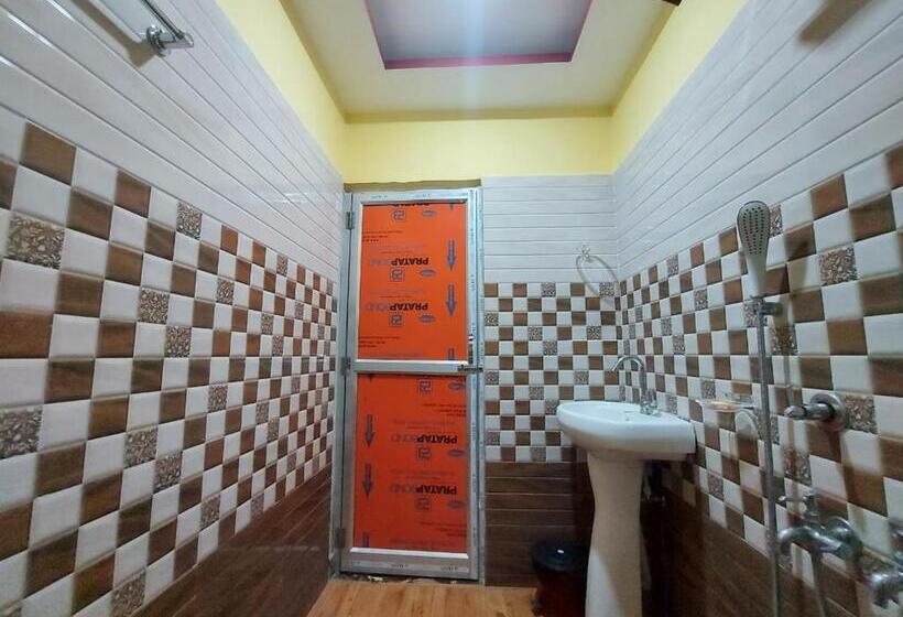 Hotel Royal Gitanjali Resort