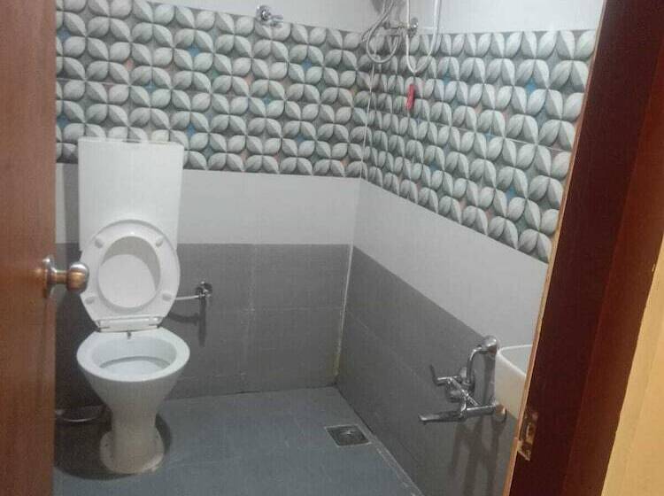 בית מלון כפרי Shreeji S