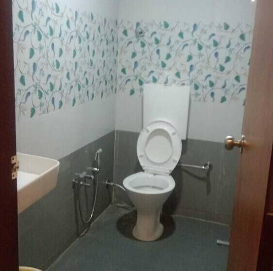 בית מלון כפרי Shreeji S