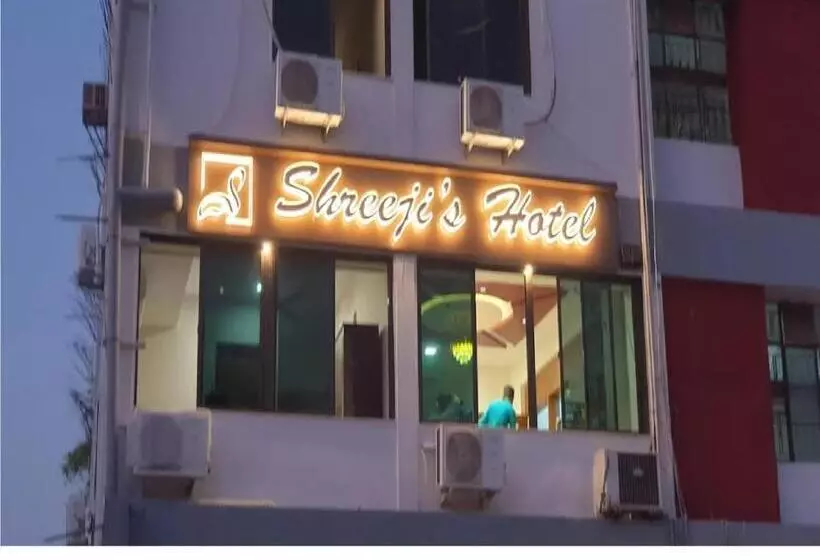 ホテル Shreeji S