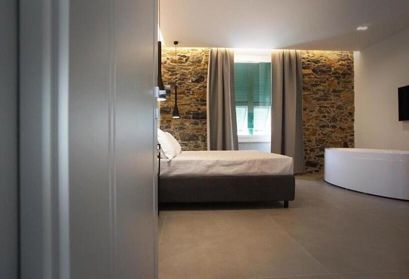 بنسيون New Moon Rooms