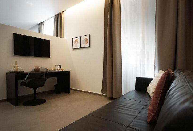 بنسيون New Moon Rooms