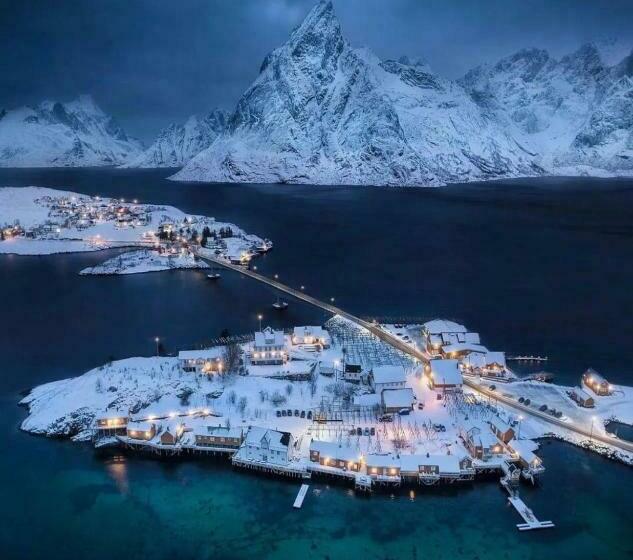 旅馆 Reine Basecamp   Apartments & Rooms