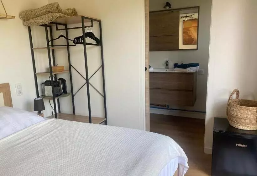 تختخواب و صبحانه Chambre D’hôte Indépendante