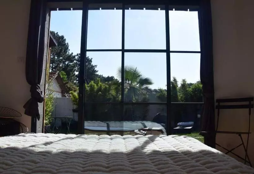 تختخواب و صبحانه Chambre D’hôte Indépendante