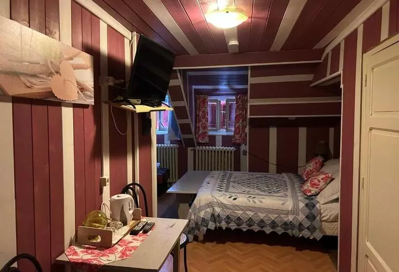 Aamiaismajoitus (B&B) Chambres D Hôtes La Cheminée