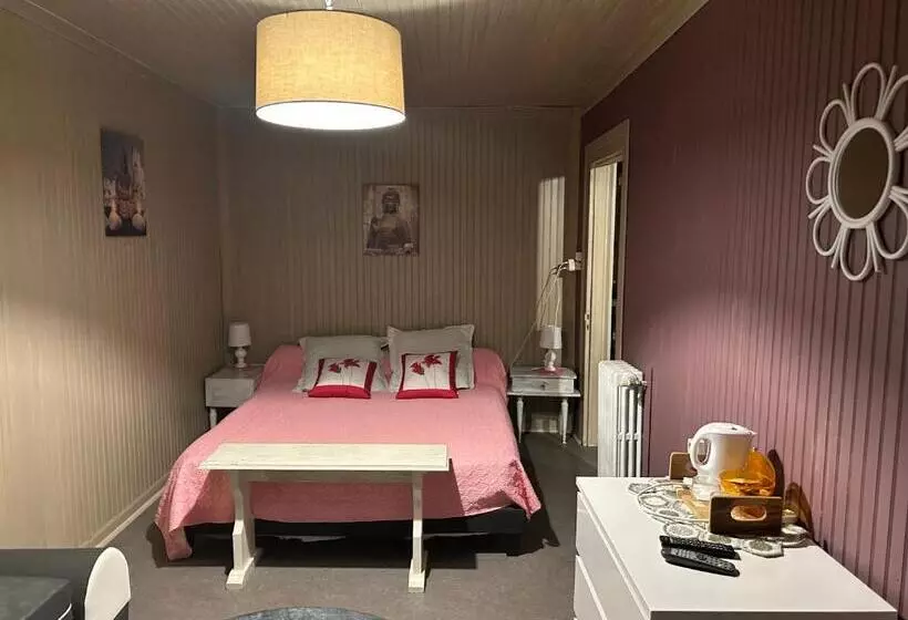 Aamiaismajoitus (B&B) Chambres D Hôtes La Cheminée