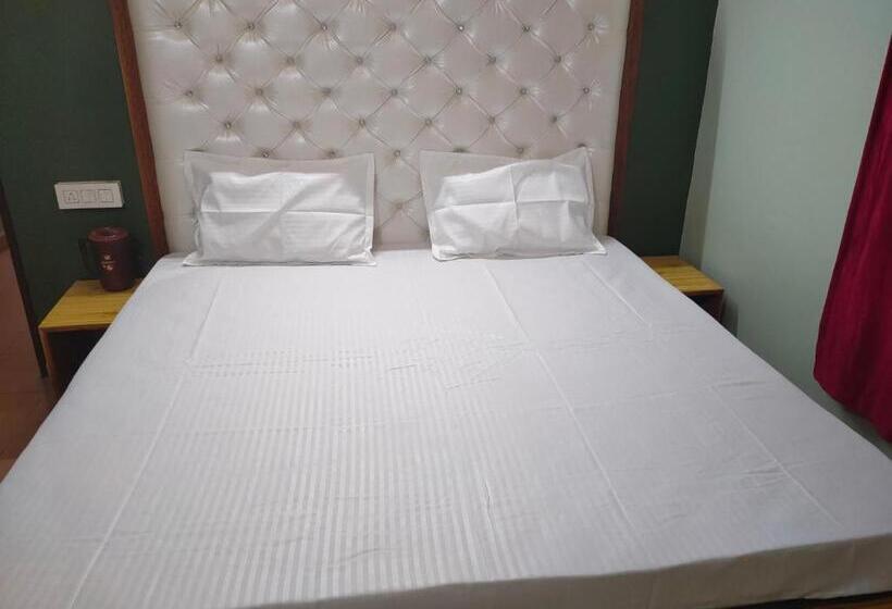 צימר Chauhan Villa Hospitality