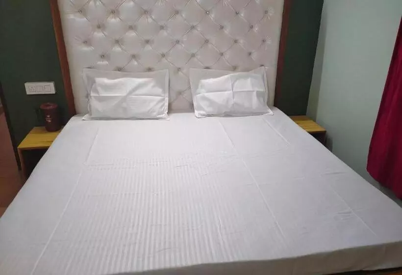 ベッドアンドブレックファースト Chauhan Villa Hospitality