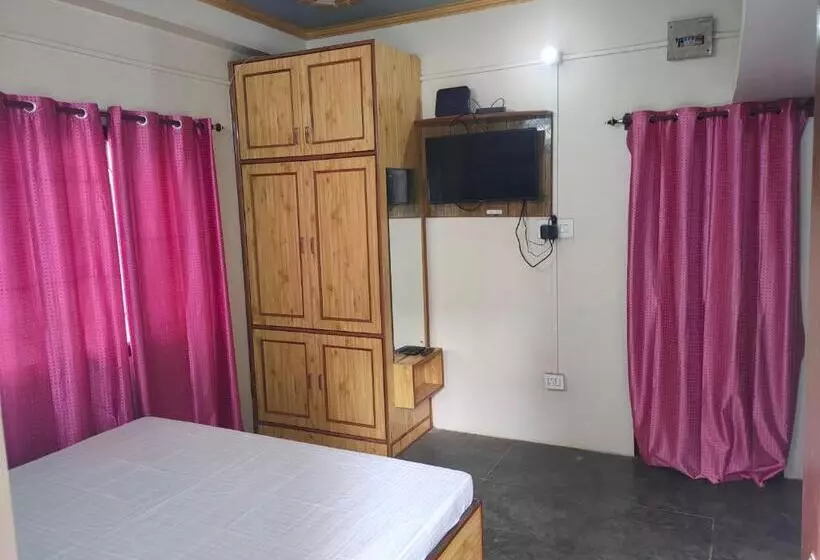 ベッドアンドブレックファースト Chauhan Villa Hospitality