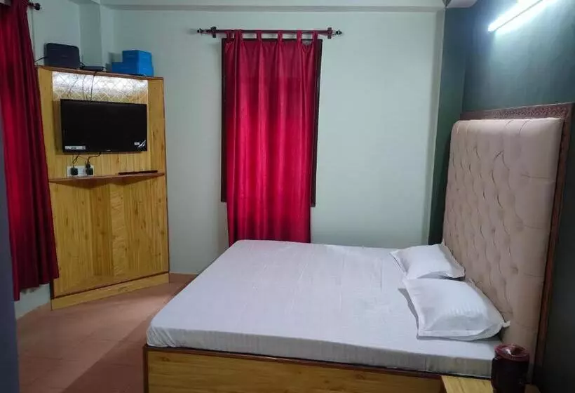 ベッドアンドブレックファースト Chauhan Villa Hospitality