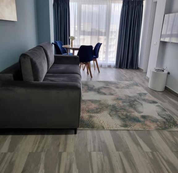 Olimp Sea View Apartments Etajul 11