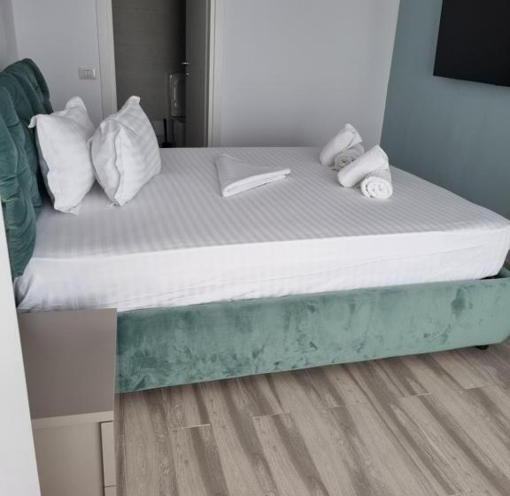 Olimp Sea View Apartments Etajul 11