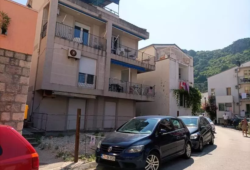 Amisos Apartmani