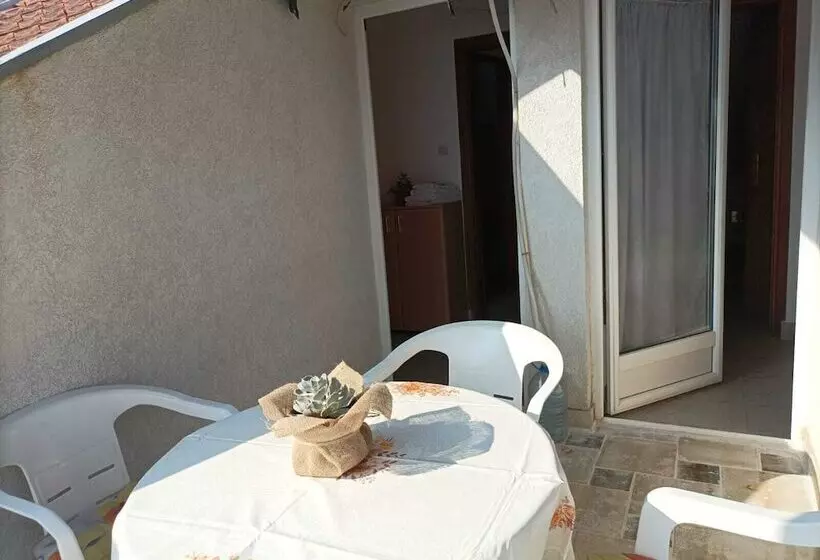 Amisos Apartmani