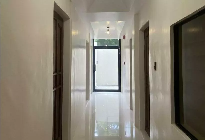 ベッドアンドブレックファースト Cresta Dormitory