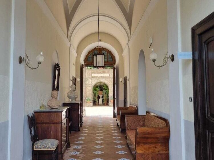 تختخواب و صبحانه Relais Al Castello