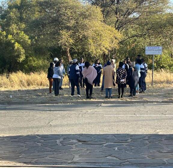 پانسیون Ethithiya Guesthouse & Conferencing