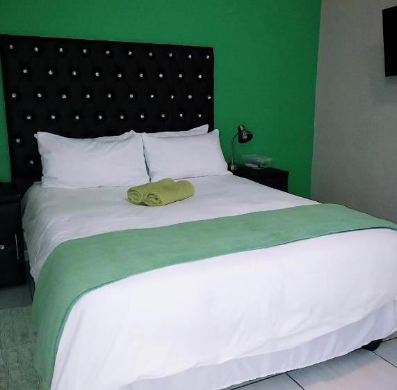 پانسیون Ethithiya Guesthouse & Conferencing