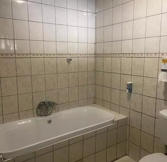 پانسیون Ethithiya Guesthouse & Conferencing
