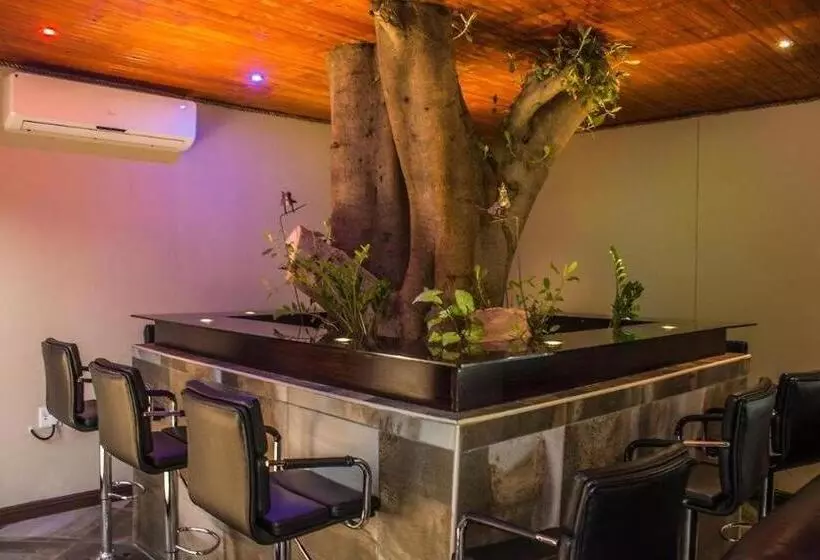 پانسیون Ethithiya Guesthouse & Conferencing