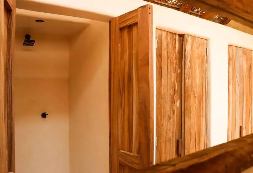 Secret Beach Hostel