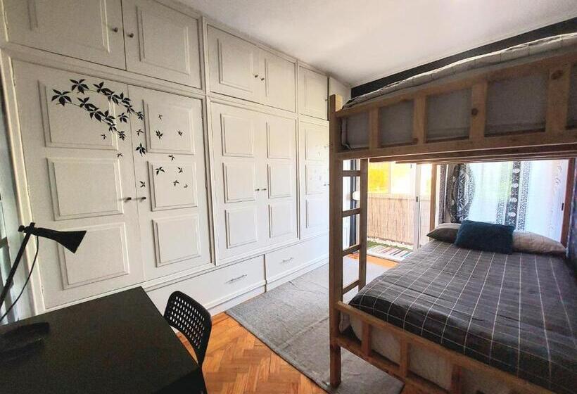 بنسيون Beach Life Caparica