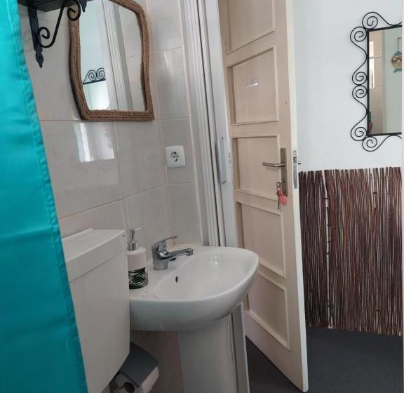 بنسيون Beach Life Caparica