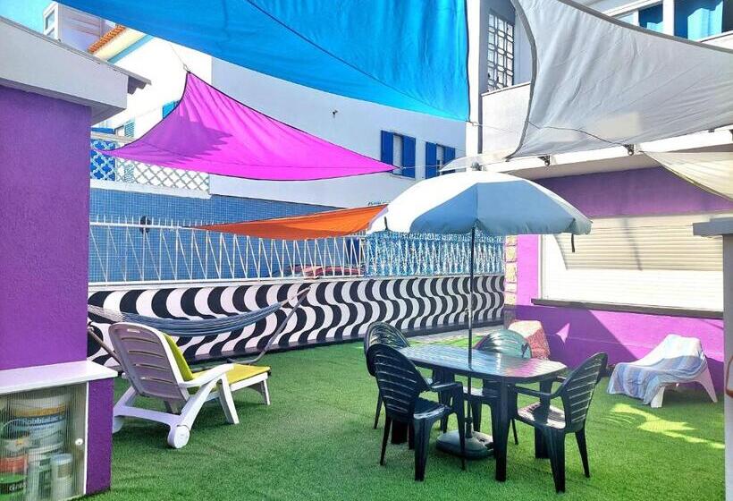 بنسيون Beach Life Caparica