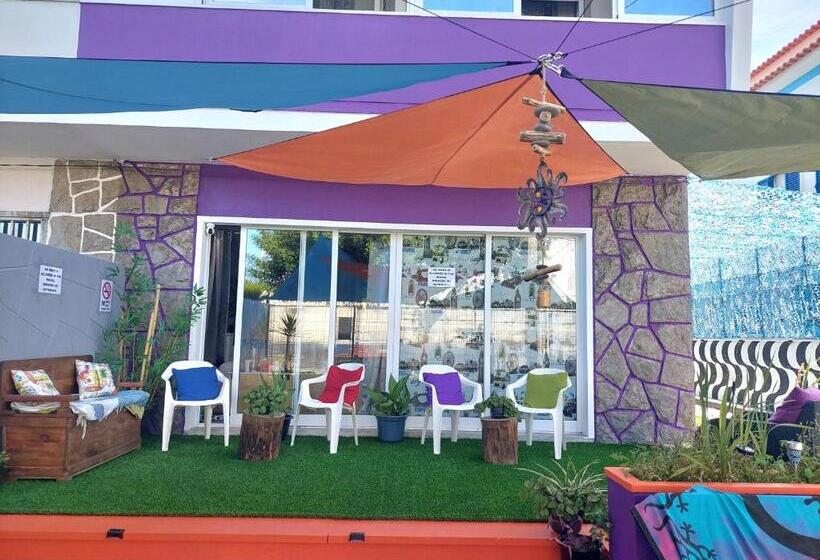 بنسيون Beach Life Caparica