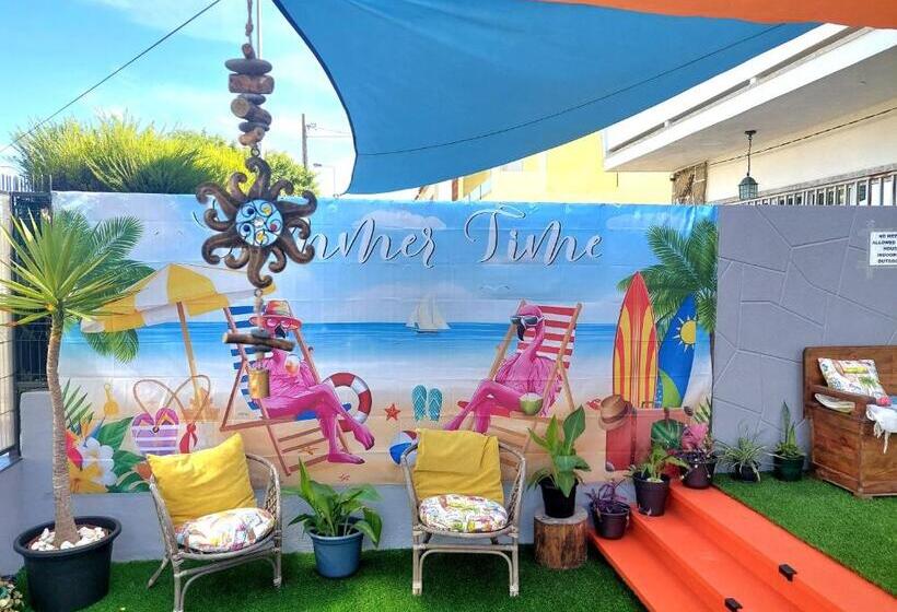 بنسيون Beach Life Caparica