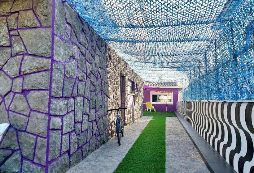 بنسيون Beach Life Caparica