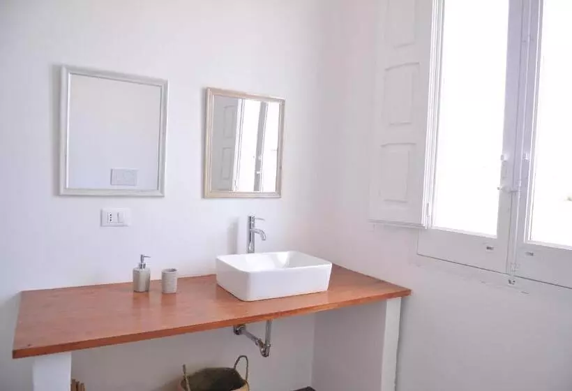 Majatalo Palazzo  800 : Pastine