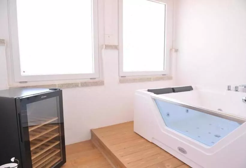 Majatalo Palazzo  800 : Pastine