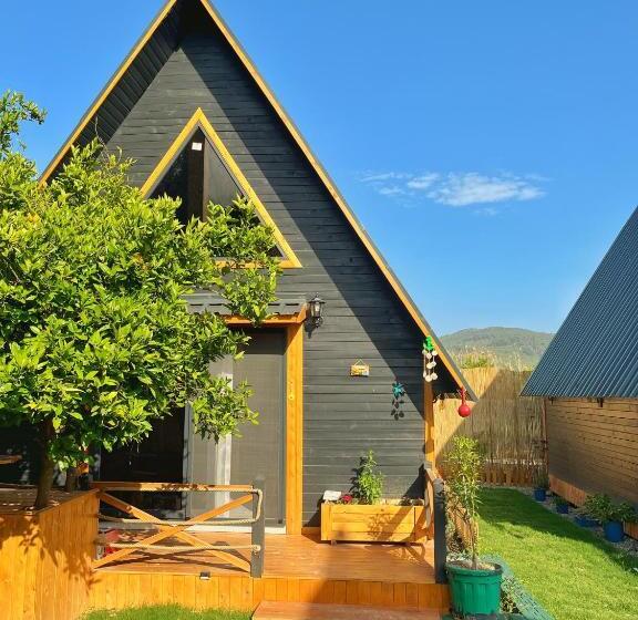 مبيت وإفطار El Ya Bungalov Ve Pansiyon