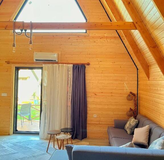 مبيت وإفطار El Ya Bungalov Ve Pansiyon