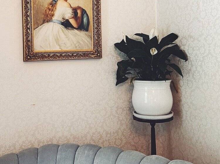 تختخواب و صبحانه Marianna Stoltz House