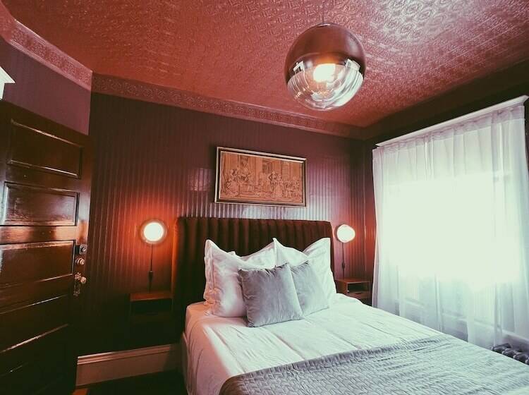 تختخواب و صبحانه Marianna Stoltz House