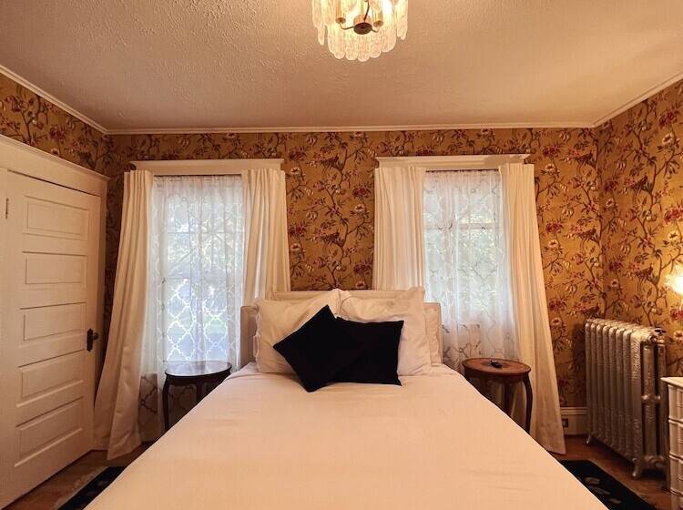 تختخواب و صبحانه Marianna Stoltz House